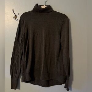 GAP Women’s Merino Wool Turtleneck